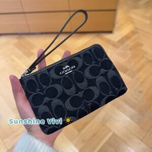 NWT Coach Corner Zip Wristlet In Signature Denim CDF27 denim/Silver/Black